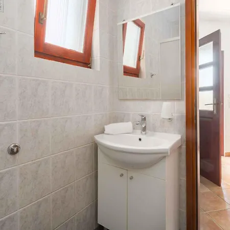 In 43010 Apartment Porec