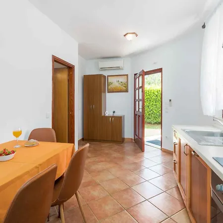 Apartment In 43010